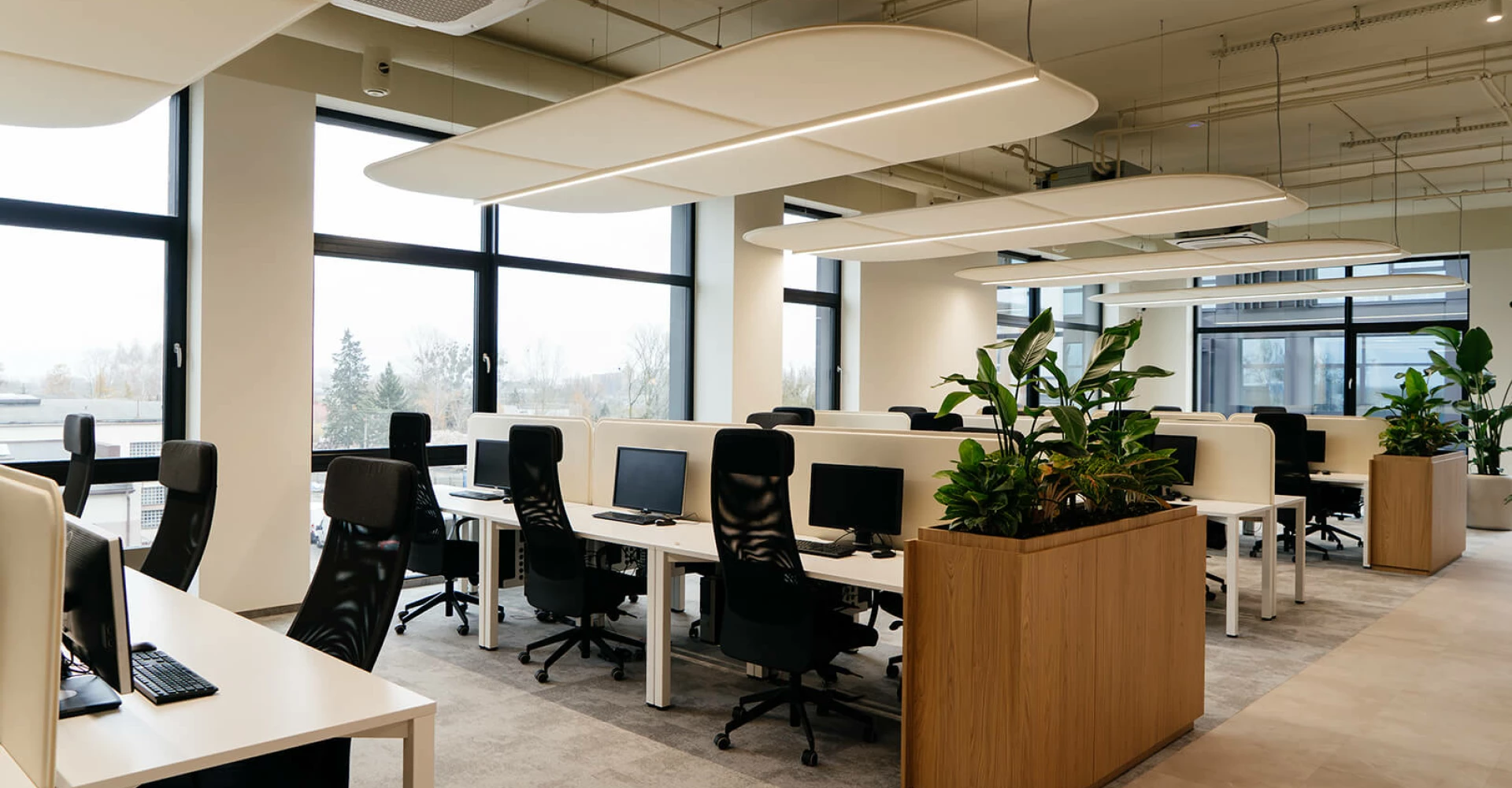 Iluminando un universo de ideas: sede de Pikseo #3