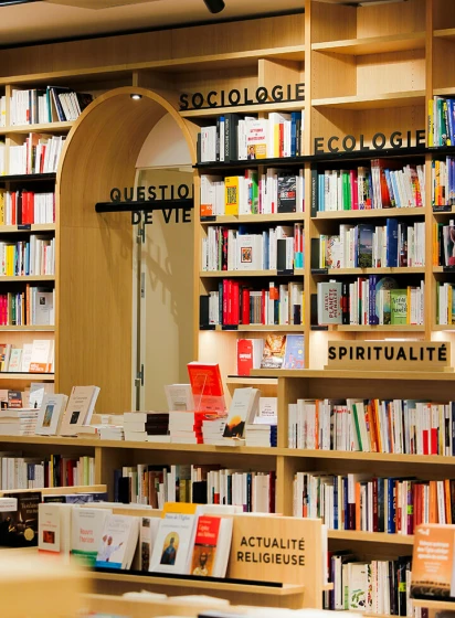 Book shop La Procure #2